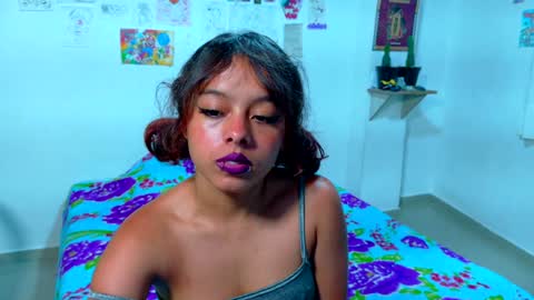 Snapshot of clydexxxbunny chatting on December 27, 2024, 8:13 am Clyde and Bunny online show from December 27, 2024, 8:13 am