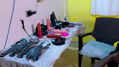 Snapshot of clydexxxbunny chatting on February 7, 2025, 3:01 am Clyde and Bunny online show from February 7, 2025, 3:01 am