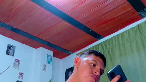 Snapshot of clydexxxbunny chatting on September 20, 2025, 2:12 am Clyde and Bunny online show from September 20, 2025, 2:12 am