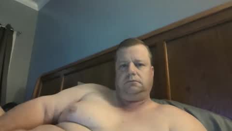 Snapshot of cmachen chatting on April 5, 2026, 2:36 pm cmachen online show from April 5, 2026, 2:36 pm