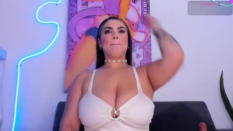 cmila0713 online show from January 15, 2026, 11:30 pm