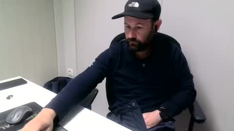 Snapshot of cmp_brandon chatting on December 2, 2024, 4:31 pm cmp_brandon online show from December 2, 2024, 4:31 pm