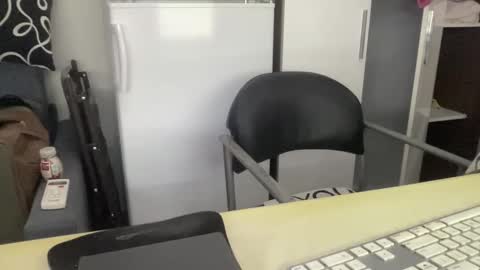 Coach Karl Porn Star Tip me all the way to my next trip online show from November 30, 2025, 12:53 pm