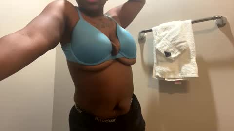 chanel online show from December 3, 2025, 1:09 pm