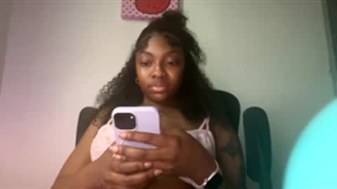 Snapshot of cocochanel197941 chatting on February 6, 2026, 2:53 pm chanel online show from February 6, 2026, 2:53 pm