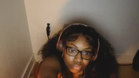 Snapshot of cocochanel197941 chatting on February 7, 2026, 10:30 am chanel online show from February 7, 2026, 10:30 am