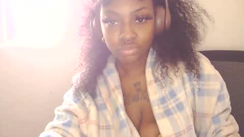 Snapshot of cocochanel197941 chatting on February 9, 2026, 6:23 pm chanel online show from February 9, 2026, 6:23 pm