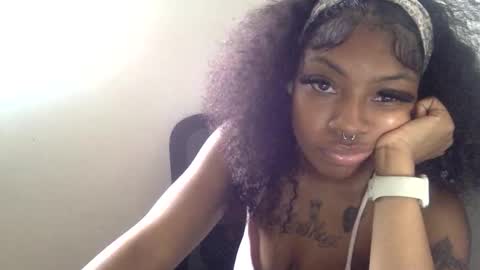 Snapshot of cocochanel197941 chatting on February 15, 2026, 10:39 pm chanel online show from February 15, 2026, 10:39 pm