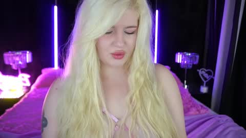 onlyfans amyleyy online show from December 19, 2024, 7:51 am