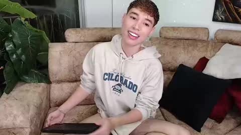 Snapshot of coddy_doll chatting on February 4, 2025, 6:46 am Coddy online show from February 4, 2025, 6:46 am