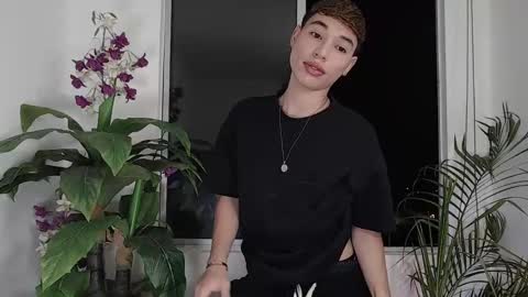 Snapshot of coddy_doll chatting on February 26, 2025, 1:53 am Coddy online show from February 26, 2025, 1:53 am