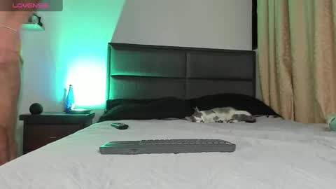 Snapshot of codyluke_ chatting on September 18, 2025, 12:45 am Cody Luke online show from September 18, 2025, 12:45 am