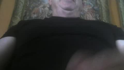 Snapshot of coffee90028 chatting on February 4, 2025, 5:01 pm coffee90028 online show from February 4, 2025, 5:01 pm