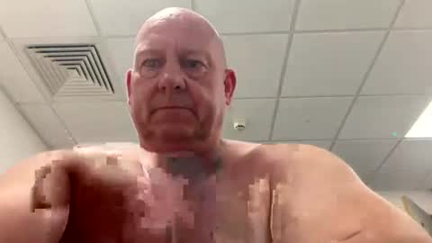 col4nows online show from August 1, 2026, 10:03 am