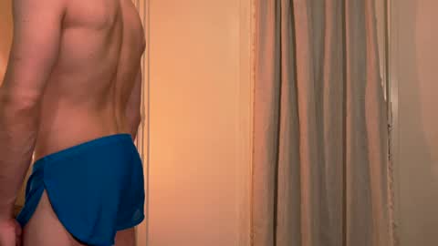 Snapshot of coldsweats chatting on January 2, 2025, 5:18 pm coldsweats online show from January 2, 2025, 5:18 pm