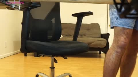 College001 online show from February 2, 2025, 2:02 pm