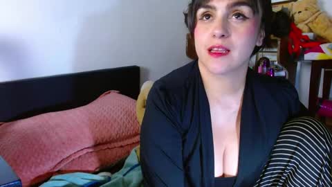 Collette online show from May 19, 2026, 4:30 am