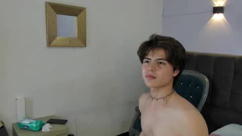 collinstone online show from January 8, 2025, 1:53 am