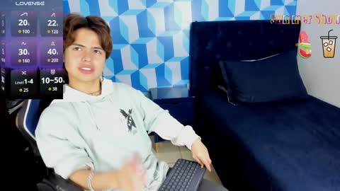 collinstone online show from January 9, 2025, 8:22 pm