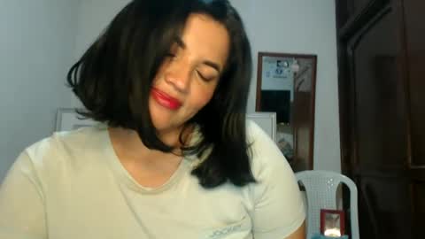 Snapshot of colombi4spice chatting on June 19, 2026, 5:17 pm viviana online show from June 19, 2026, 5:17 pm