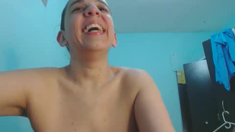 Snapshot of colombiana_latin chatting on October 15, 2025, 12:44 am Colombian Hot online show from October 15, 2025, 12:44 am