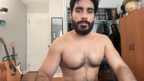 colombianstud94 online show from April 15, 2026, 10:21 pm