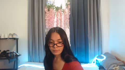 Snapshot of come_wet_me chatting on March 11, 2025, 5:05 am come_wet_me online show from March 11, 2025, 5:05 am