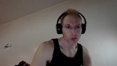 Snapshot of comecontrol chatting on December 20, 2025, 3:41 pm comecontrol online show from December 20, 2025, 3:41 pm
