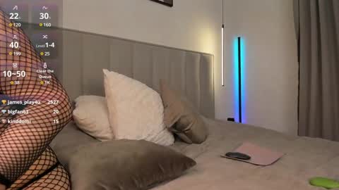 Snapshot of cometoseeme_ chatting on February 7, 2025, 7:49 pm Alice online show from February 7, 2025, 7:49 pm