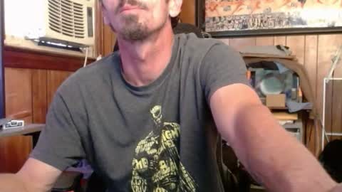 Snapshot of comic_king27 chatting on November 26, 2025, 8:32 pm Nelson or ComicKing and sometime Peachy143 online show from November 26, 2025, 8:32 pm