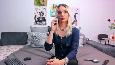 Snapshot of confidentmistress chatting on September 23, 2025, 4:10 pm GoddessA online show from September 23, 2025, 4:10 pm