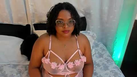 conielaurenth online show from January 19, 2026, 8:07 am