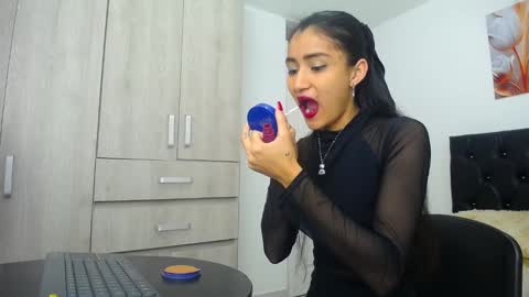 Snapshot of conni_f00x chatting on January 7, 2025, 12:20 pm conni_f00x online show from January 7, 2025, 12:20 pm