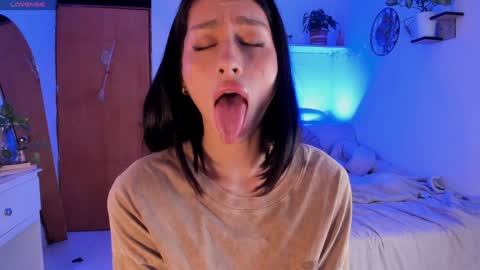 Snapshot of connie_deep chatting on January 19, 2025, 4:25 pm connie online show from January 19, 2025, 4:25 pm