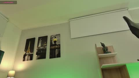 Snapshot of connie_haze chatting on February 22, 2025, 8:09 pm Connie online show from February 22, 2025, 8:09 pm