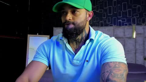 rusfegui online show from December 8, 2024, 2:18 am