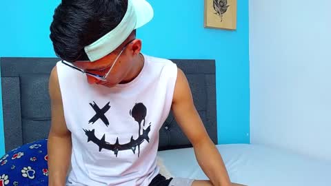 Connor online show from December 12, 2024, 12:38 am