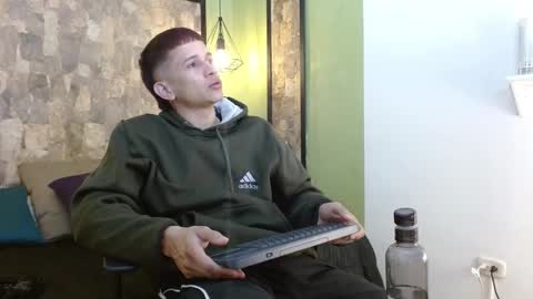 Snapshot of connor_king1 chatting on December 2, 2024, 12:18 pm Connor King1 online show from December 2, 2024, 12:18 pm