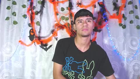 connor_michael online show from October 12, 2025, 8:52 pm