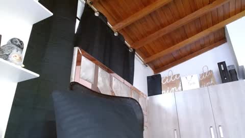 conny_bens online show from October 6, 2025, 7:55 pm