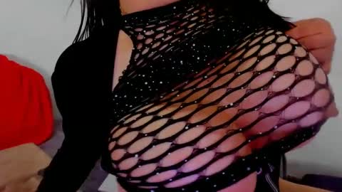 Snapshot of connyhot69 chatting on December 18, 2024, 4:28 pm CONNY online show from December 18, 2024, 4:28 pm