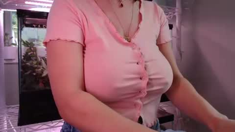 Snapshot of constantcumquest chatting on October 12, 2025, 7:57 pm ANR Mommy online show from October 12, 2025, 7:57 pm