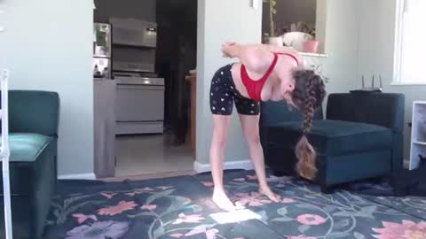 Snapshot of constantcumquest chatting on October 17, 2025, 4:31 pm ANR Mommy online show from October 17, 2025, 4:31 pm