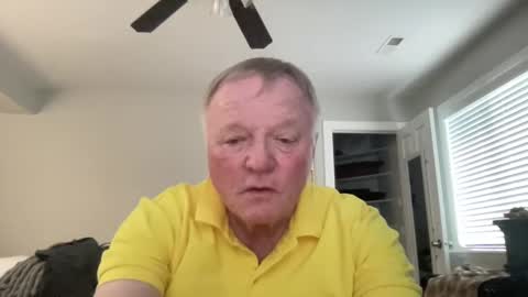 Snapshot of cookoosnest chatting on December 23, 2024, 11:39 pm cookoosnest online show from December 23, 2024, 11:39 pm