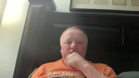 Snapshot of cookoosnest chatting on December 28, 2024, 5:02 am cookoosnest online show from December 28, 2024, 5:02 am