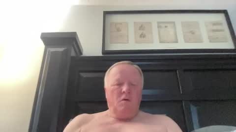 Snapshot of cookoosnest chatting on December 31, 2024, 3:20 pm cookoosnest online show from December 31, 2024, 3:20 pm