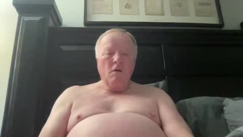 Snapshot of cookoosnest chatting on January 1, 2025, 3:03 pm cookoosnest online show from January 1, 2025, 3:03 pm