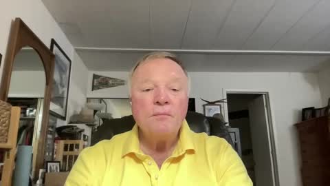 Snapshot of cookoosnest chatting on February 4, 2025, 7:18 am cookoosnest online show from February 4, 2025, 7:18 am