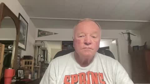 Snapshot of cookoosnest chatting on September 20, 2025, 3:24 pm cookoosnest online show from September 20, 2025, 3:24 pm