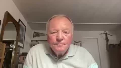 Snapshot of cookoosnest chatting on October 18, 2025, 4:37 am cookoosnest online show from October 18, 2025, 4:37 am